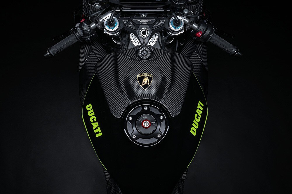 Ducati e Lamborghini insieme per la Panigale più esclusiva di sempre